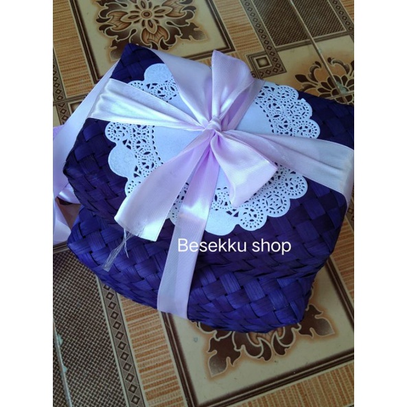 Besek bambu warna sepaket free pita