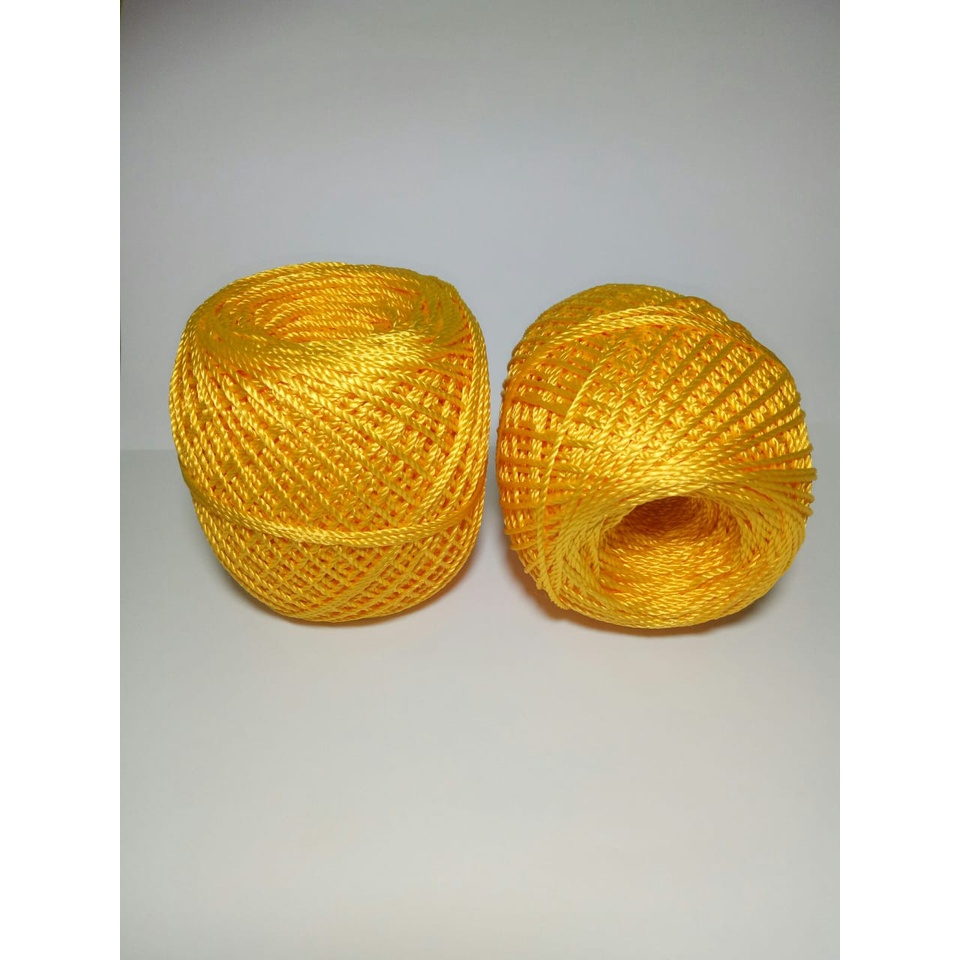 

Benang_Rajut_Poly_KUNING