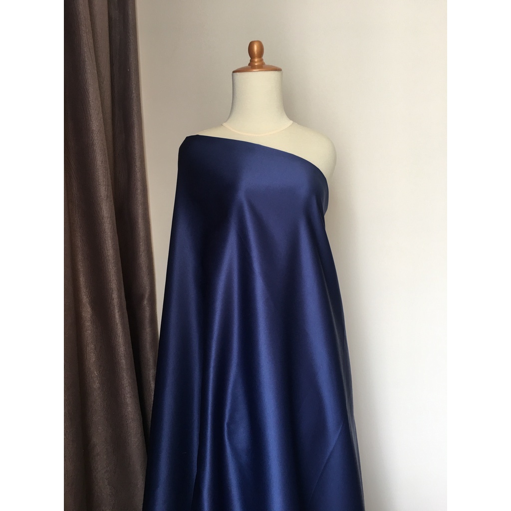 Kain Satin Velvet Premium Warna Biru Navy Dongker Bahan Seragaman Bahan Furing Bisa untuk Background Backdrop Foto Produk