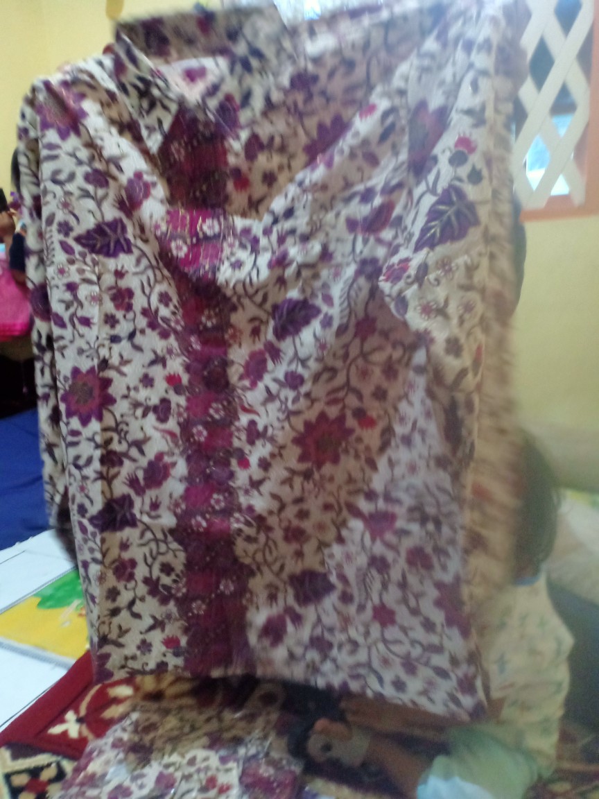 Lembayung.id / Kemeja Batik Lengan Panjang Tanjung Pink