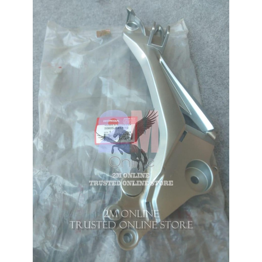 2m DUDUKAN FOOTSTEP KANAN NEW SUPRA X 125 FI CAKRAM ORI AHM 50605-K41-N10