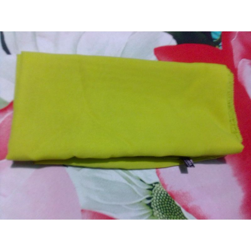 Jilbab Segi Empat Bella Square Hijau Stabilo