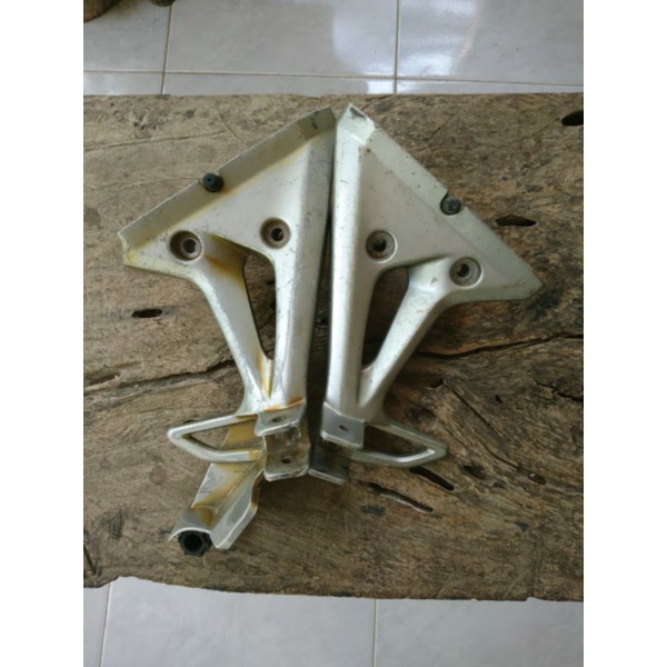 Postep Belakang Honda Blade Racing/footstep belakang blade racing original
