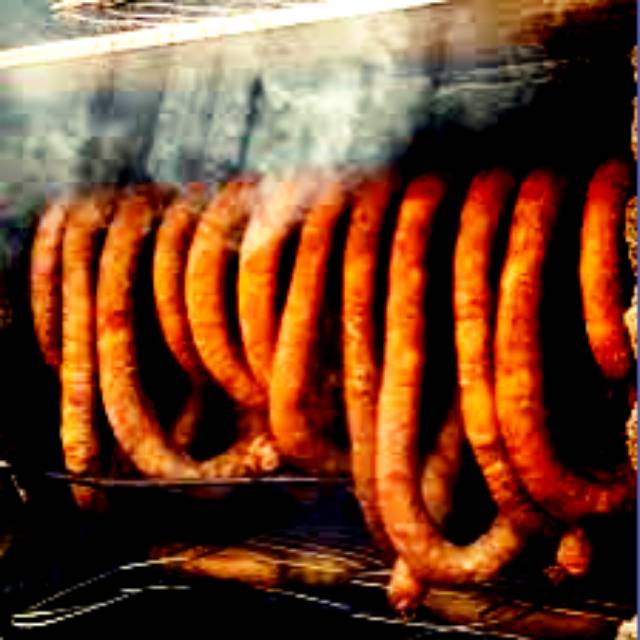 

Sosis Asap Babi Bali (urutan)