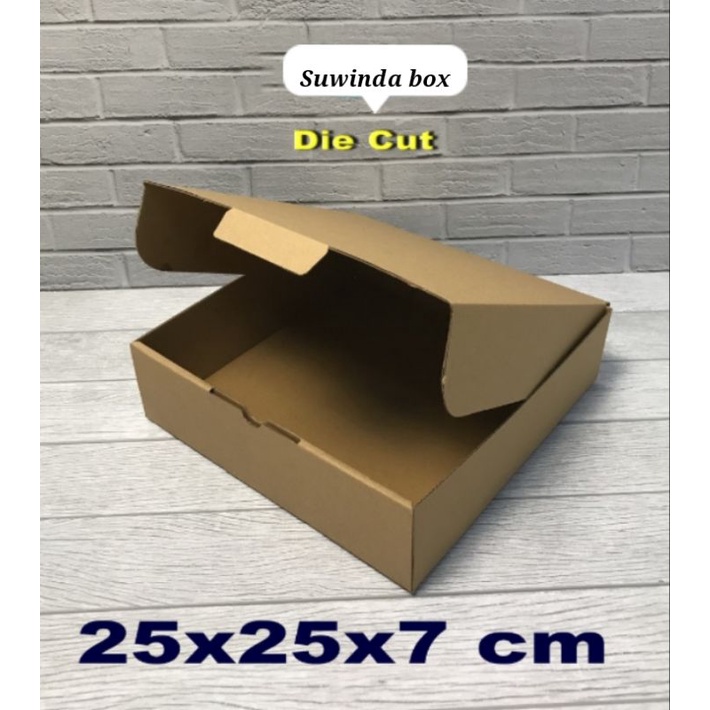 

KARDUS/KARTON/BOX Uk.25x25x7 cm .....model kardus pizza