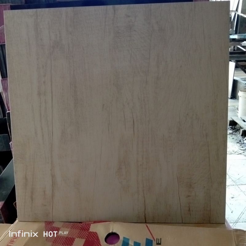 granit lantai indogress serat kayu 60x60