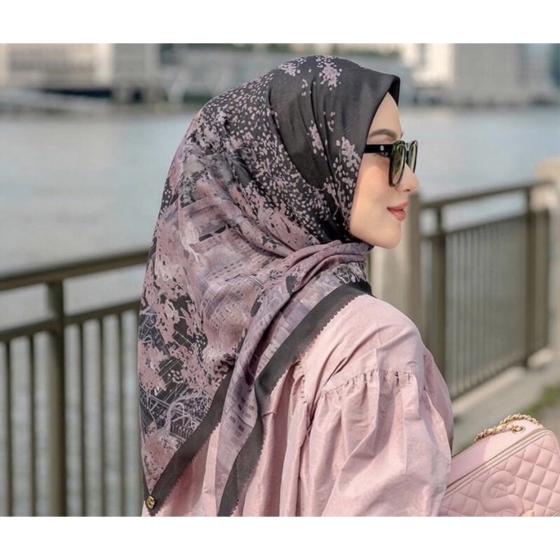 Preloved Buttonscarves New York black