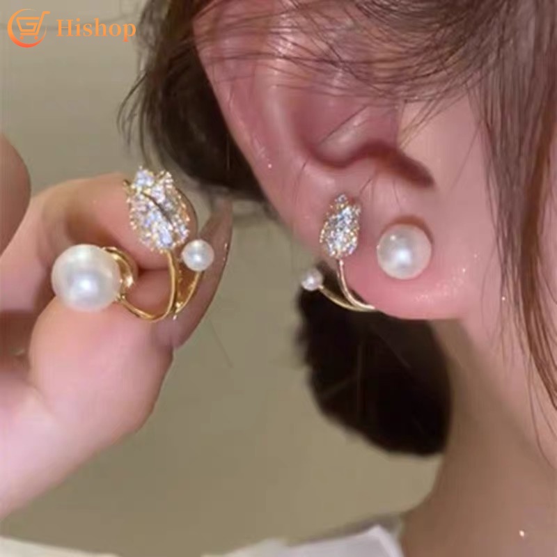 Anting Stud Bentuk Tulip Aksen Kristal Mutiara Warna Emas Untuk Wanita