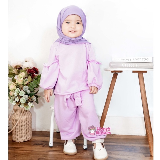 One Set Anak Perempuan Setelan Lengan Panjang / Setelan Baju Muslim Anak Alika