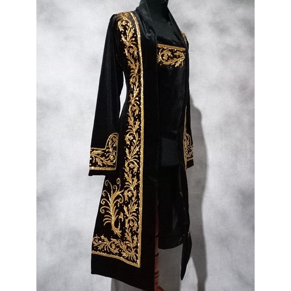 kebaya dan beskap bludru/ baju pengantin jawa