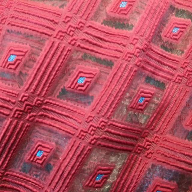 KAIN ORGANZA KOTAK