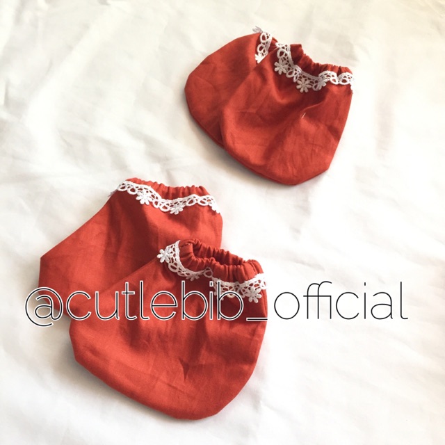 Sarung Tangan Bayi - merah bata lace
