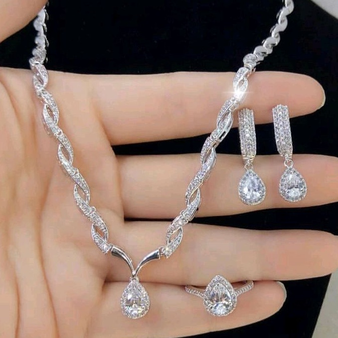 GabrielleJewelry - Set Tiffany Perhiasan Replika Berlian Eropa Lapis Emas Diamond Look