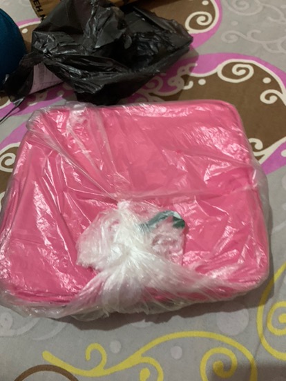 Paket Happy Day Set Lengkap Dengan Tas Dan Sendok Garpu