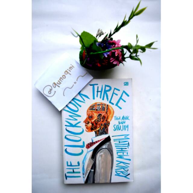 NOVEL BEKAS - THE CLOCKWORK THREE