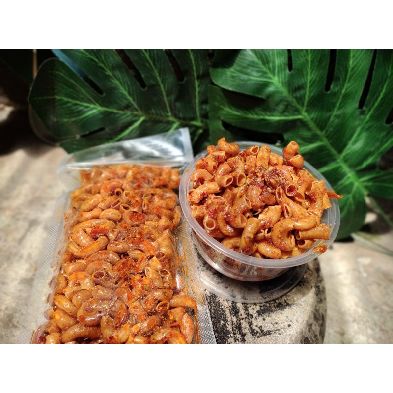 

MAKARONI KRIUK BUMBU BOJOT 100 GRAM