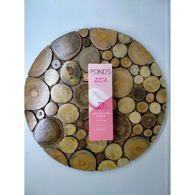 Pond's W.B Skin Perfecting Cream