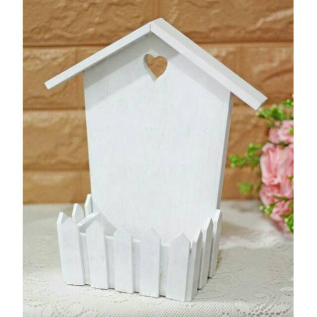 Pajangan pot gantung pagar kayu shabby chic