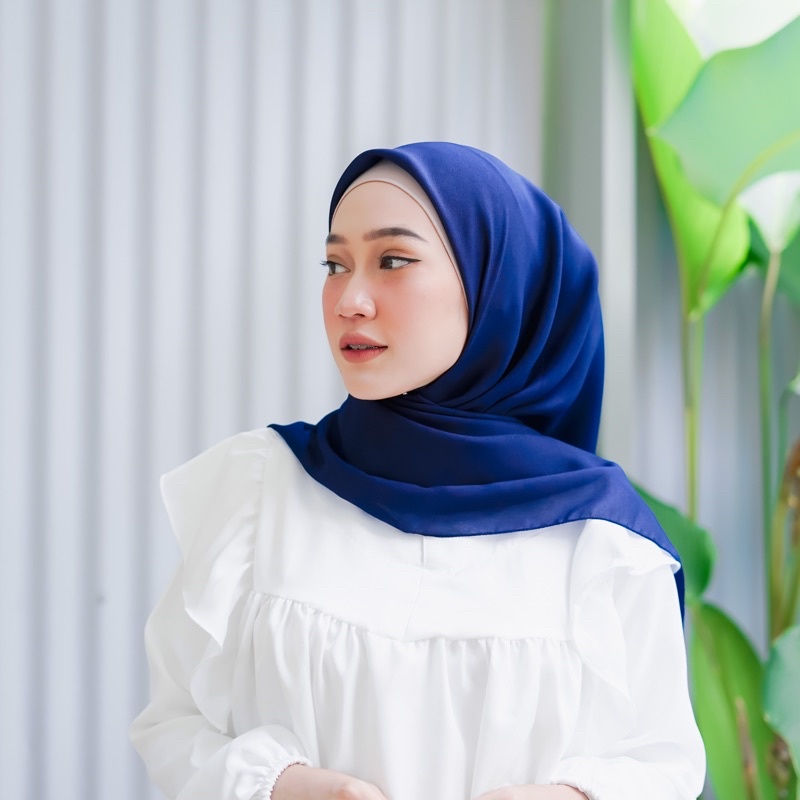 HIJAB BELLA SQUARE / HIJAB POLYCATTON-Electric blue