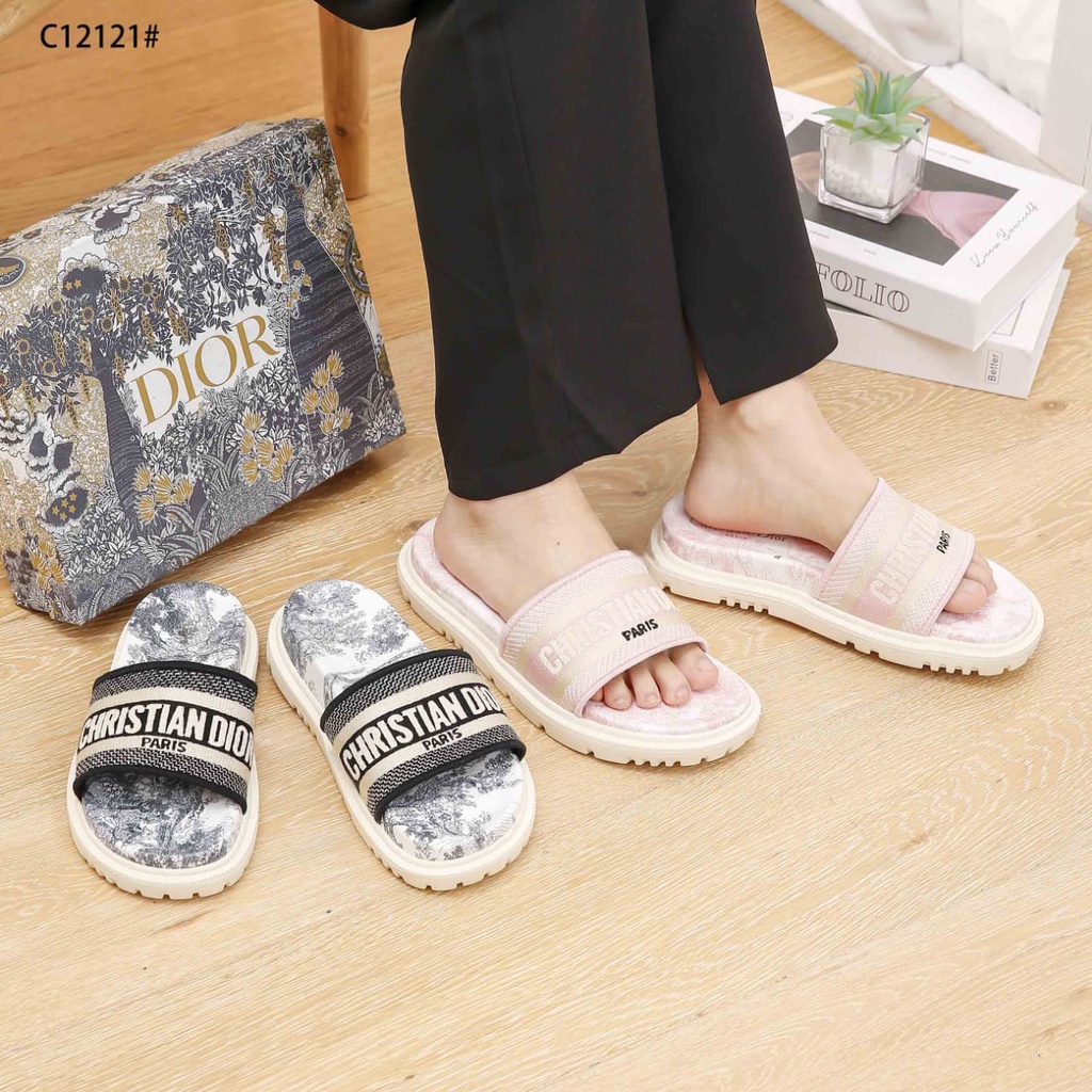 CD Dway Slides Embroidered Sandal C12121