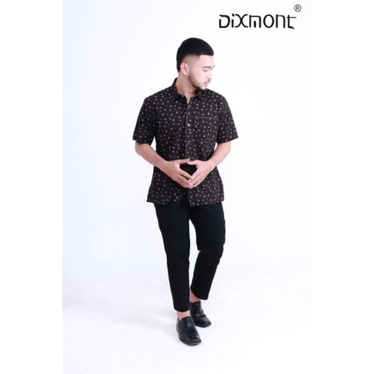 Dixmont Kemeja Pria Basic Formal Motif Lengan Pendek Hem MS01921