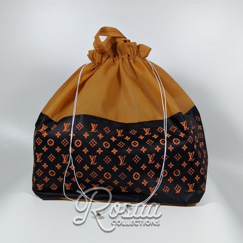 

TERLARIS TAS KAIN / SERUT PARCEL UNTUK DUS / BOX MAKANAN UKURAN 22 X 22 CM