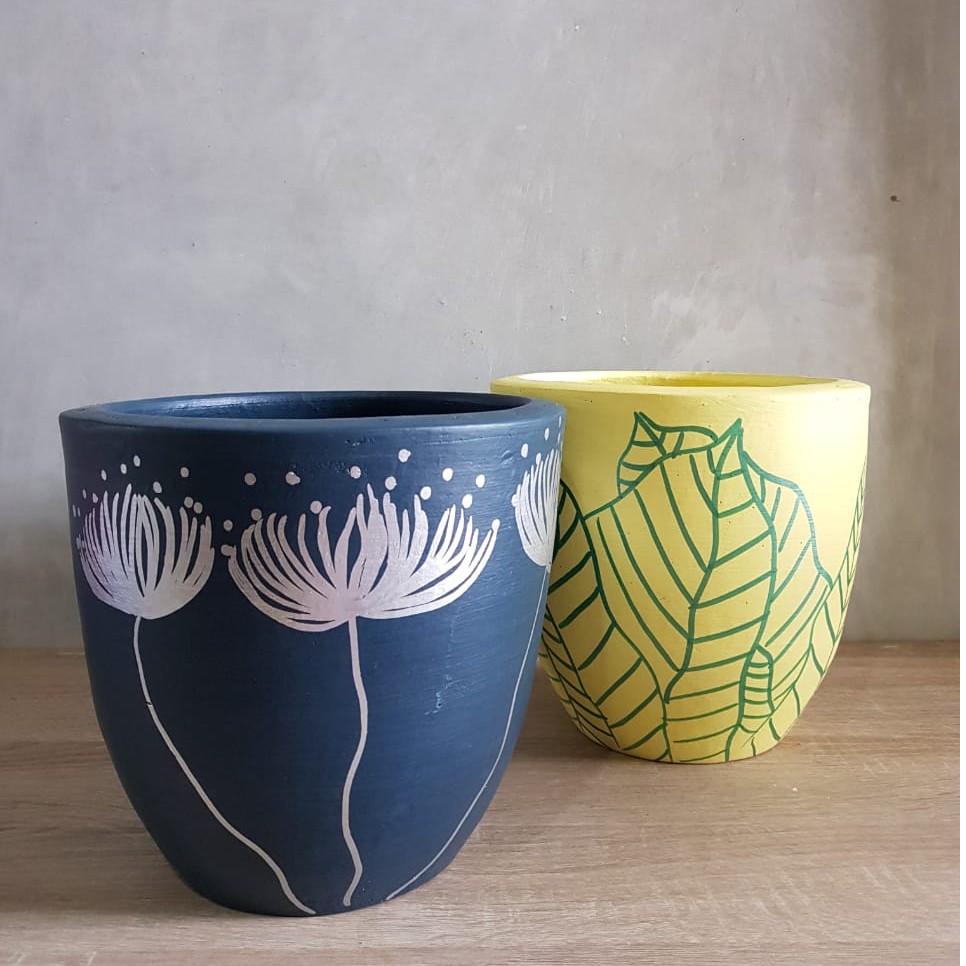 Pot Tanaman Terracotta Terakota Tanah Liat Gerabah Tembikar Warna Warni Lukis Gambar Unik