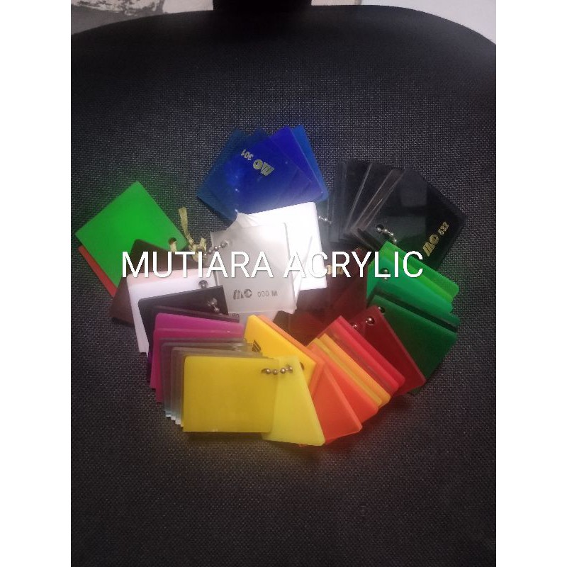 

Acrylic lembaran akrilik sheet lembaran 3mm warna solid /transparan ukuran 92x45 cm