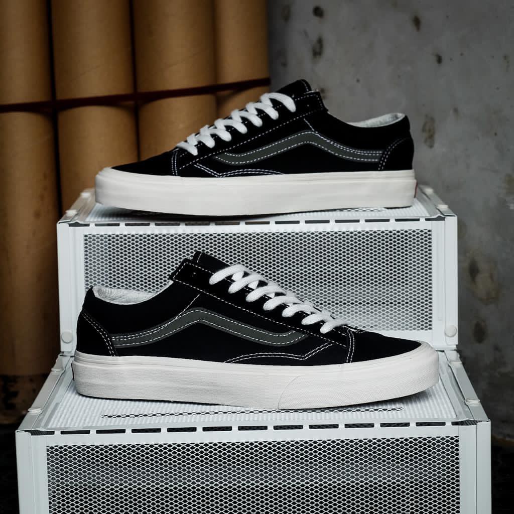 Vans Style 36 Vintage Sport Black Blanc de Blanc