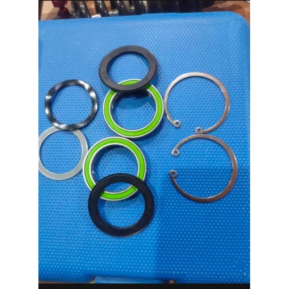 BOTTOM BRACKET ROAD BB30 OD2mm BB-OS6000 BY FSA 
