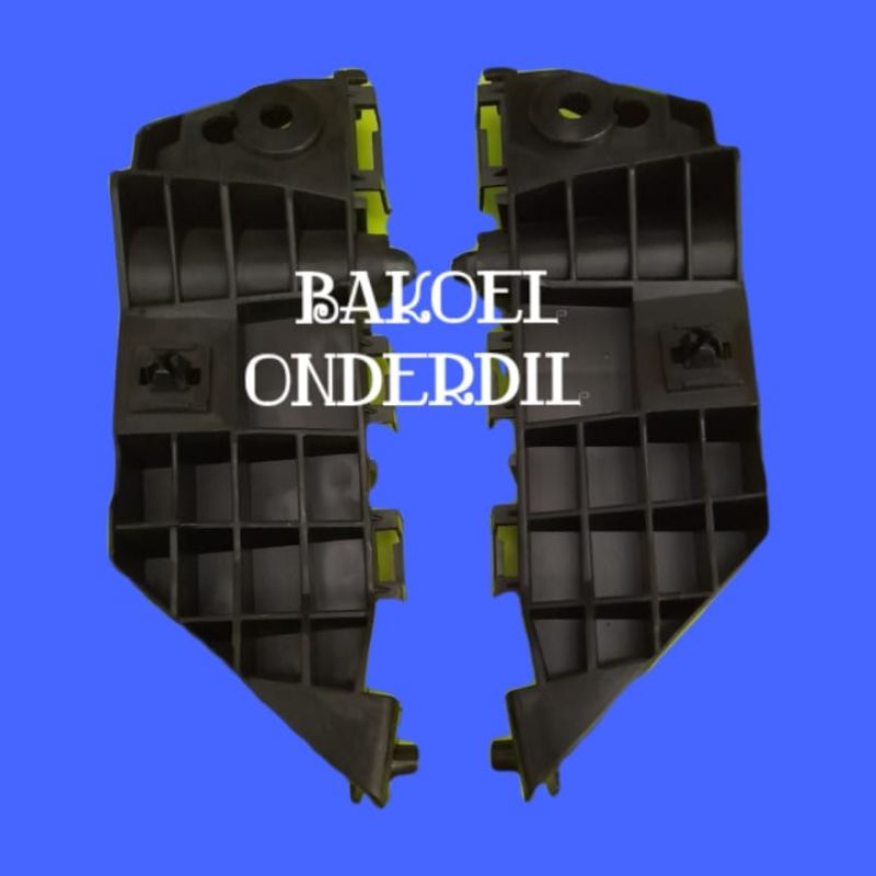 Breket bumper depan Suzuki Ertiga 2012