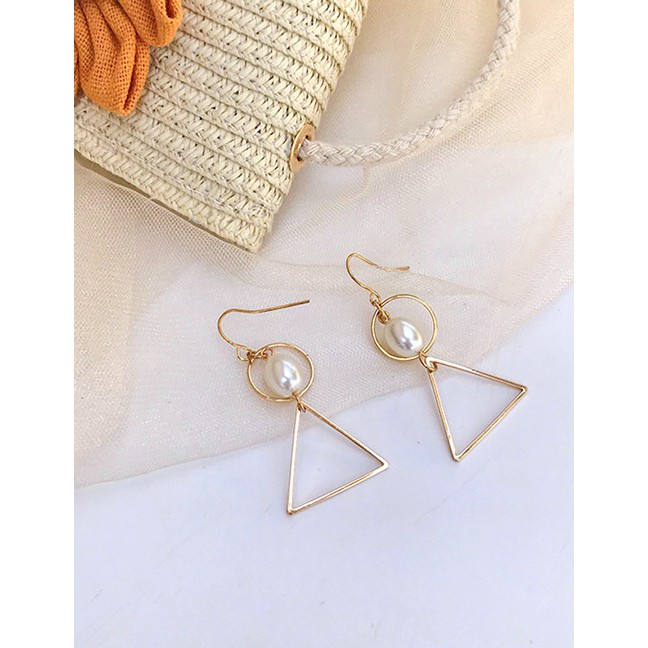 LRC Anting Gantung Fashion Gold Pearl Geometric Hollow Square Stud Earrings F80198