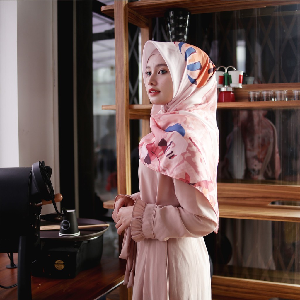 Hijab Segi Empat Motif-Turki