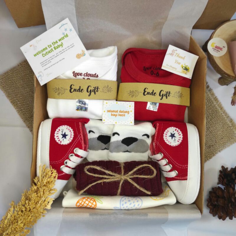 Gift Box Baby / Kado New Born / Kado Bayi/ Baju Bayi / Paket Hadiah Bayi / Hampers Baby Girl / Hampers Baby Boy (BISA COD)-Merah C