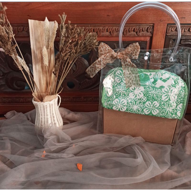 

Hampers Gift Kado Souvenir Tas Mika New Normal