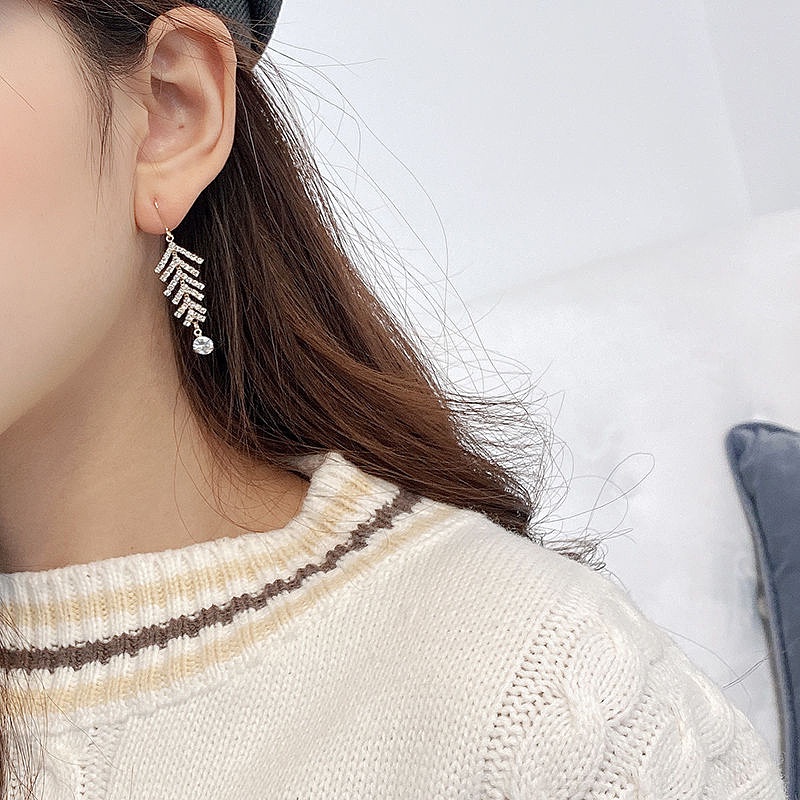 Sterling silver jarum Korea zircon daun 2021 Baru elegan pribadi internet influencer stud anting-ant