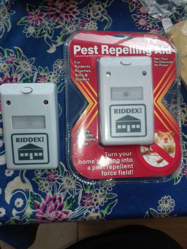 Riddex Plus Pengusir Nyamuk Kecoak Tikus Ultrasonic
