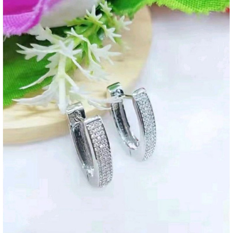 Anting Titanium mata baris / anting mata zircon / di jamin 100% antikarat antialergi tidak mudah luntur