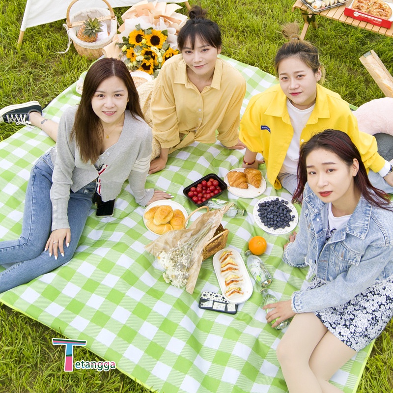 Tikar Piknik Tikar Tebal Waterproof Lipat Tahan Air Ukuran 1.5 x 2 m Outdoor Tikar Pantai Anti Air