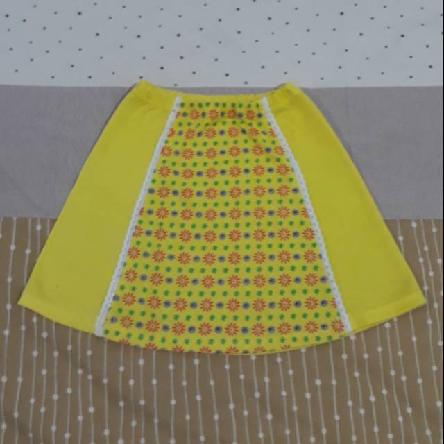 Rok kuning anak perempuan preloved