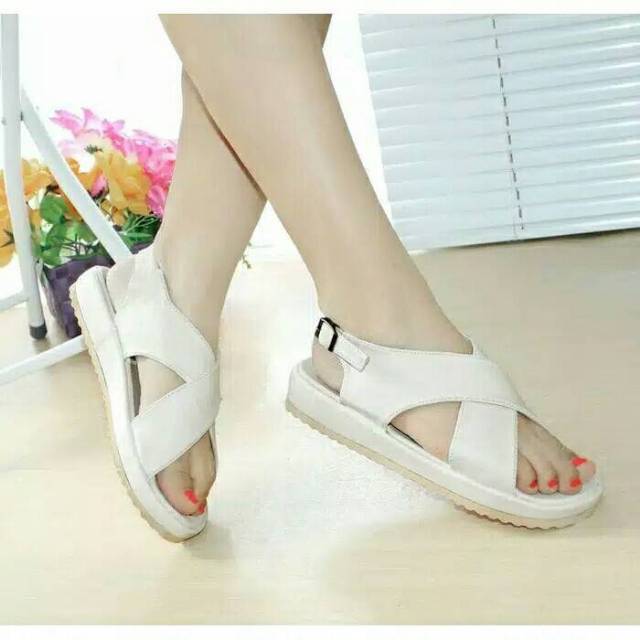 Sandal Wanita putih