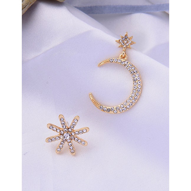 LRC Anting Tusuk Fashion Gold Diamond S925 Sterling Silver Star Moon Earrings D03291