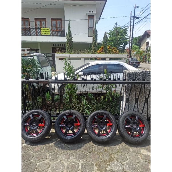 4 Velg R14 PCD 100+Ban 175/65 Brio calya sigra agya ayla vios jazz yaris karimun atoz visto soluna balrno sirion igniz Rp 2.500.000 ( 4 velg+Ban)