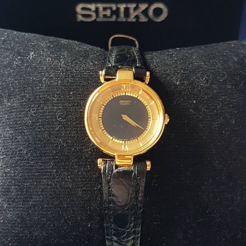 Jam Tangan Wanita Seiko 1N00-OE50 kulit