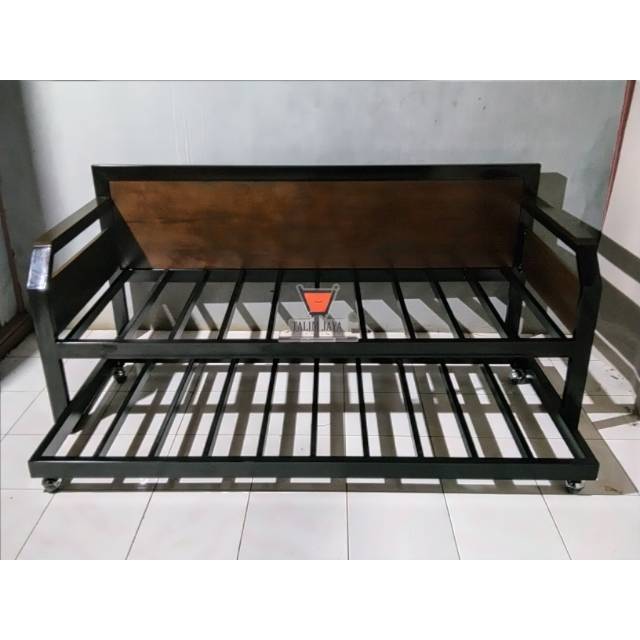 Sofa bed/sofa minimalis - ranjang sorong - ranjang besi