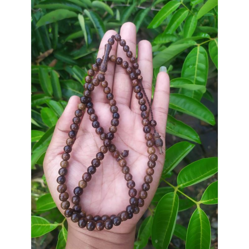 TASBIH KAYU GAHARU WANGI TASBIH KAYU GAHARU BUAYA TASBIH GAHARU KALIMANTAN TASBIH K GAHARU BERTUAH