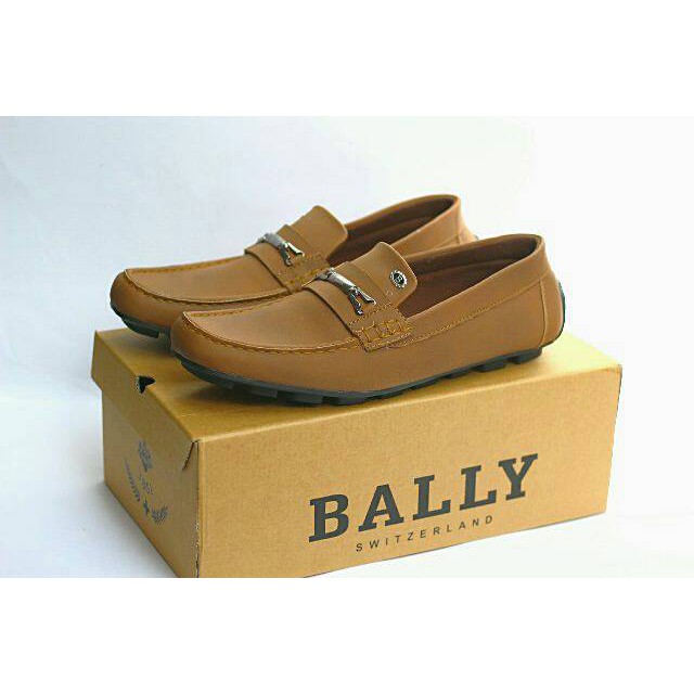 Sepatu Fantofel Bally