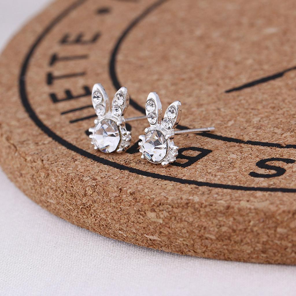 Anting Stud Bentuk Hati Bintang Segitiga Geometris Aksen Mutiara Berlian Imitasi Warna Silver Untuk Wanita