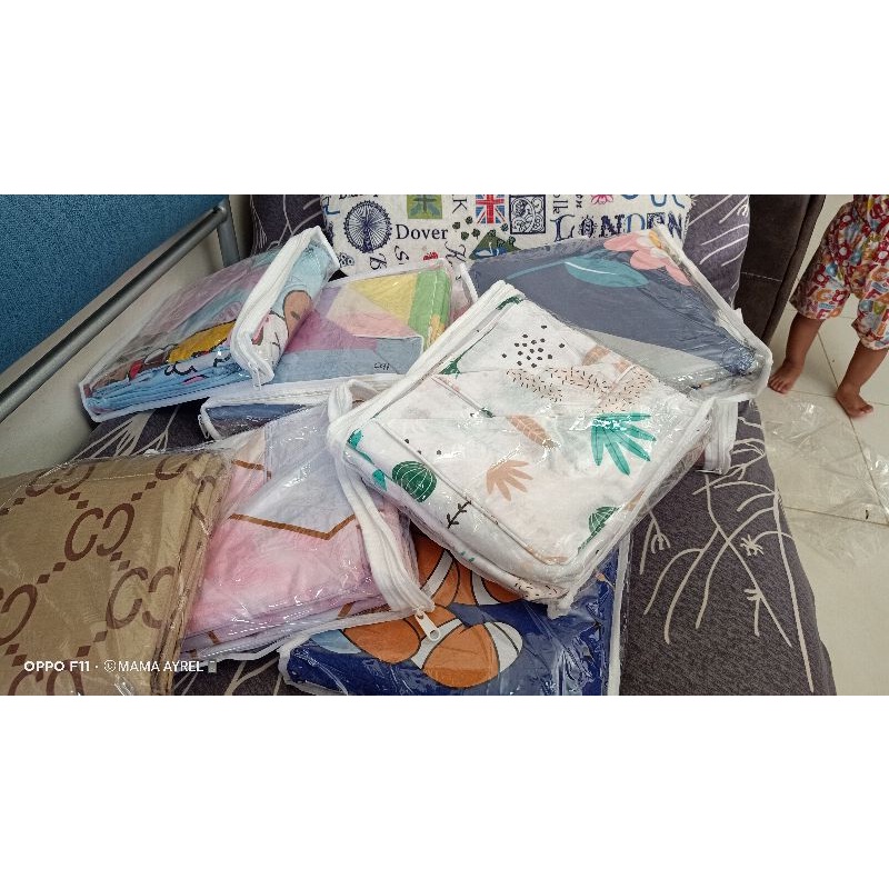 TAS SPREI MIKA RESLETING