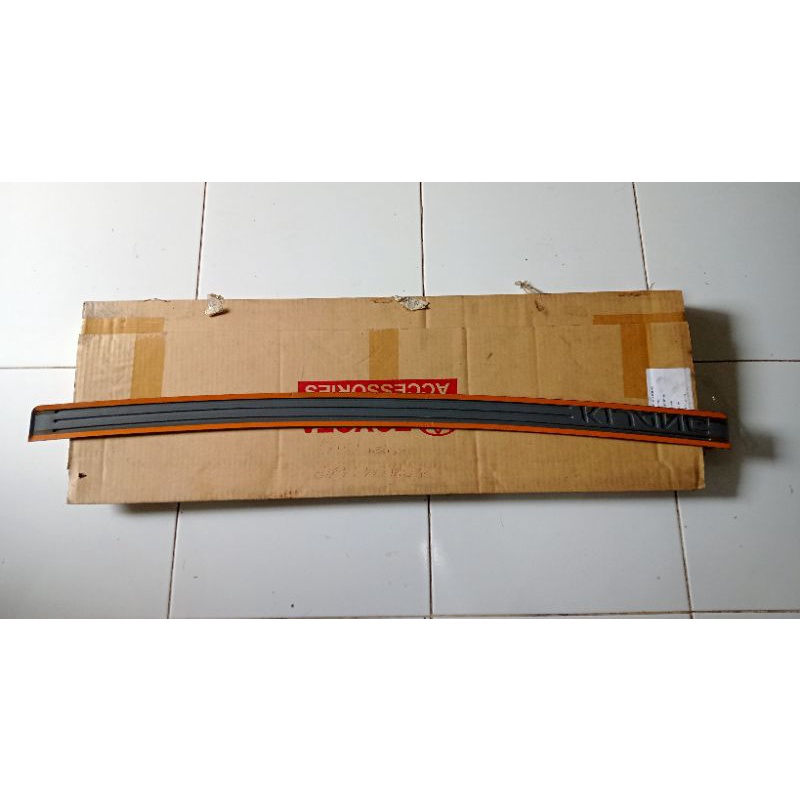 list body pintu bagasi kijang krista